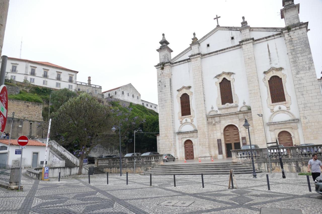 Guest House Eca - Centro Historico Leiria Buitenkant foto